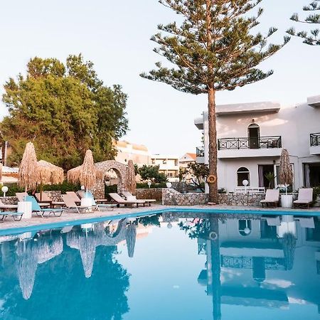 Troulakis Beach Hotel Agia Marina  Екстер'єр фото
