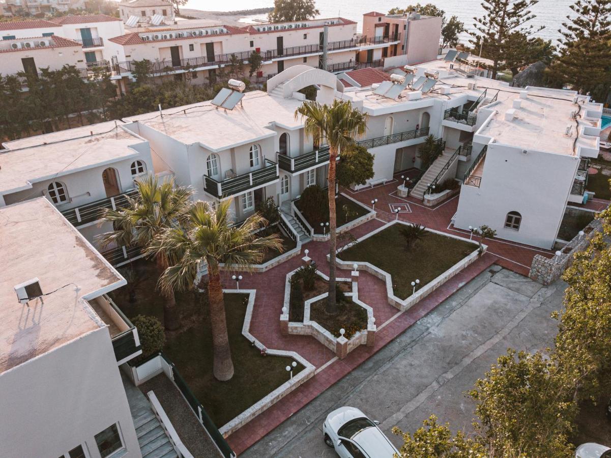 Troulakis Beach Hotel Agia Marina  Екстер'єр фото