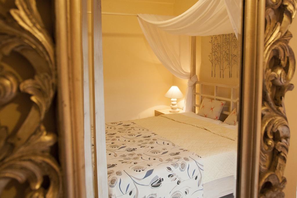 Troulakis Beach Hotel Agia Marina  Екстер'єр фото