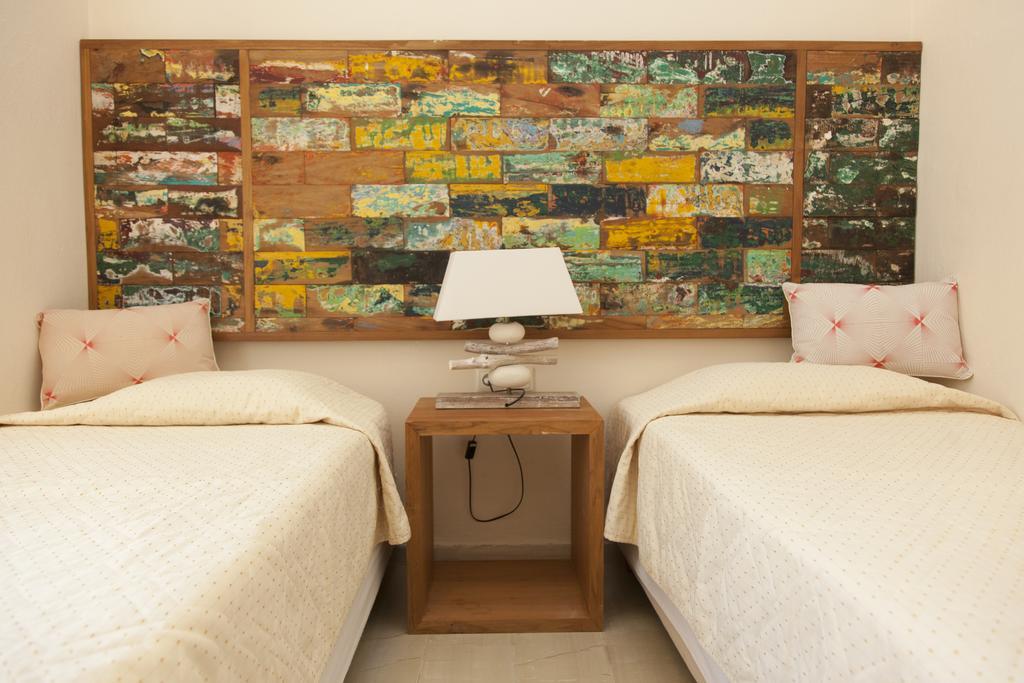 Troulakis Beach Hotel Agia Marina  Екстер'єр фото