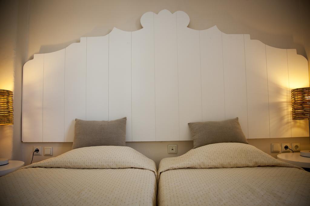 Troulakis Beach Hotel Agia Marina  Екстер'єр фото