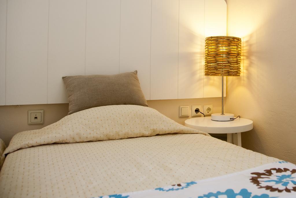 Troulakis Beach Hotel Agia Marina  Екстер'єр фото