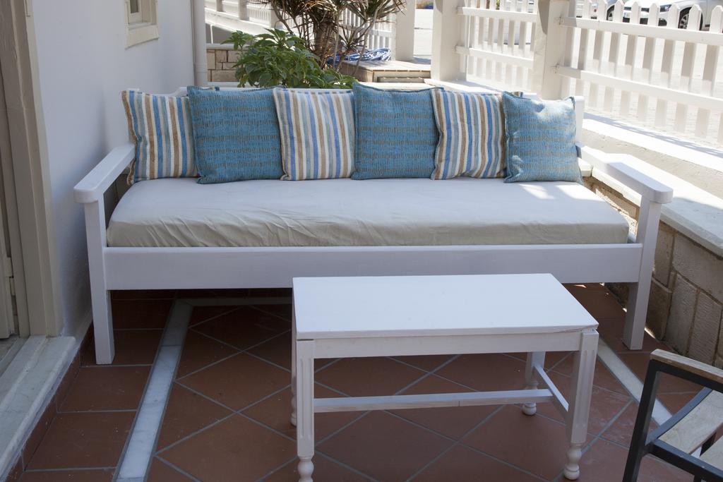 Troulakis Beach Hotel Agia Marina  Екстер'єр фото